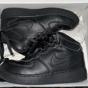 Boys Nike Air Force 1 Mid
